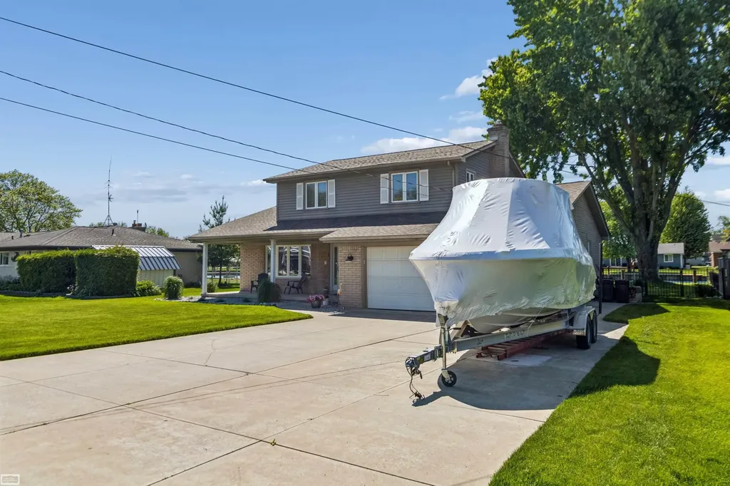 7253 Flamingo Road Clay Township MI 48001