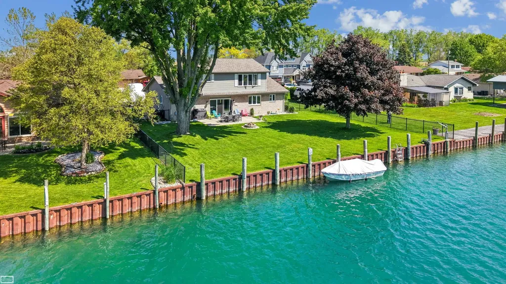 7253 Flamingo Road Clay Township MI 48001