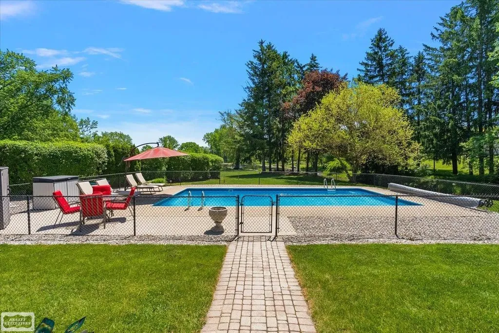9780 Klais Road Independence Charter Township MI 48348