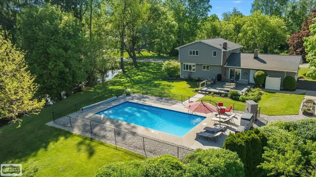9780 Klais Road Independence Charter Township MI 48348