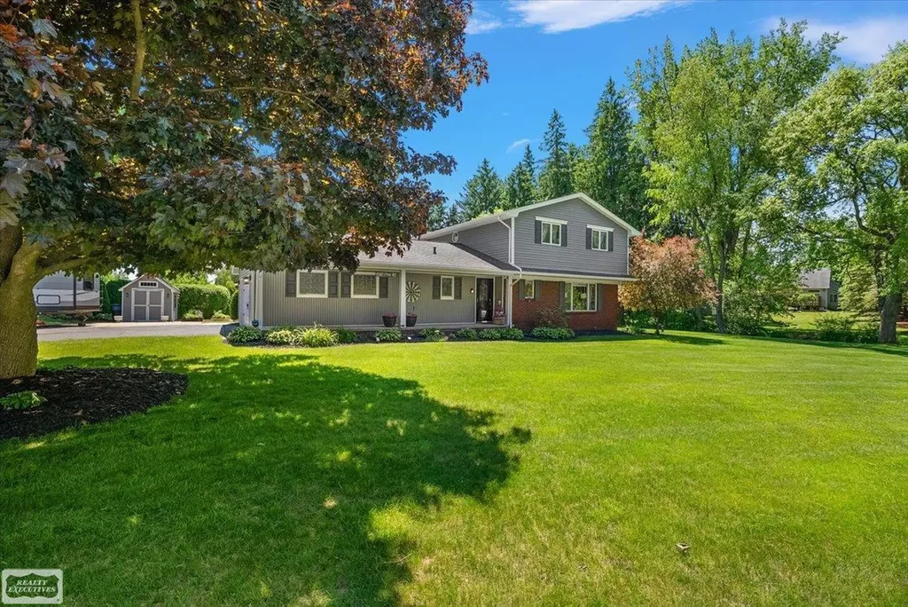 9780 Klais Road Independence Charter Township MI 48348