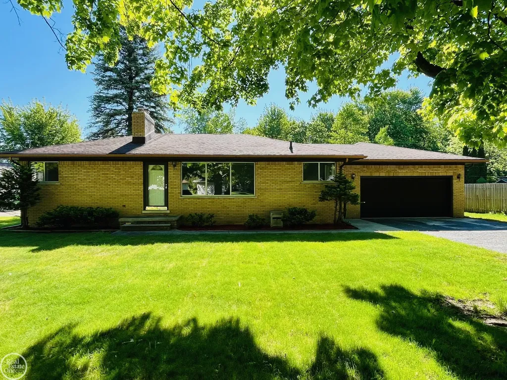 227 Connecticut Avenue Marysville City MI 48040