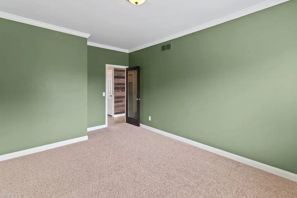19462 Elkhound Road Macomb Township MI 48044