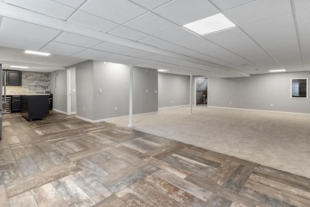 19462 Elkhound Road Macomb Township MI 48044