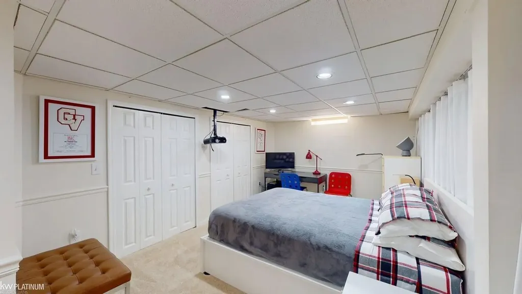 43421 Brooks Drive Clinton Charter Township MI 48038