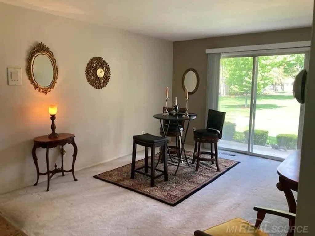 29217 Hayes #2 Road Warren City MI 48088