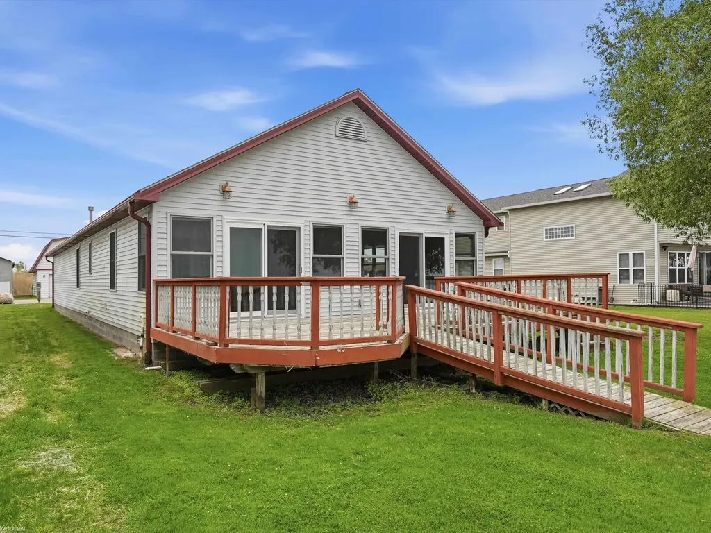 8622 Anchor Bay Drive Clay Township MI 48001