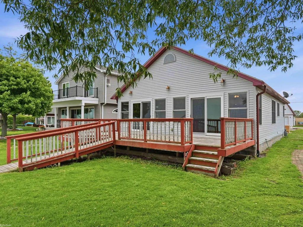 8622 Anchor Bay Drive Clay Township MI 48001