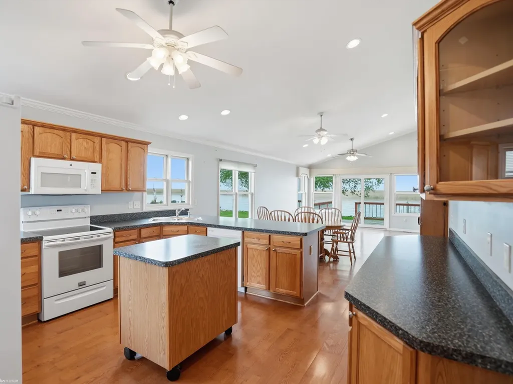 8622 Anchor Bay Drive Clay Township MI 48001
