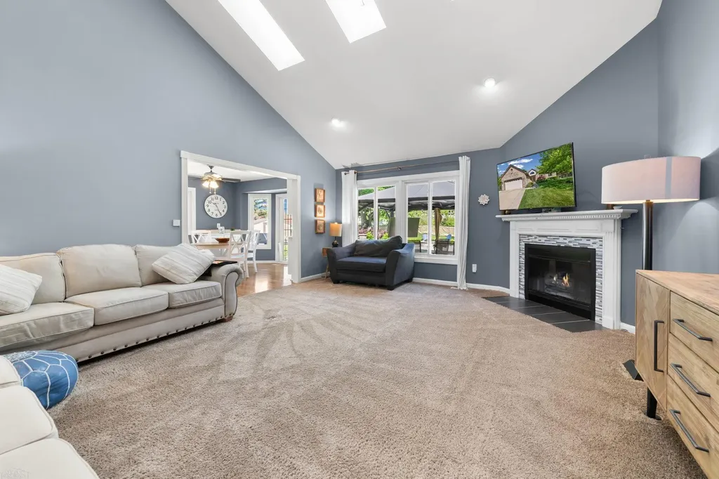 8303 Frederick Drive Washington Township MI 48094