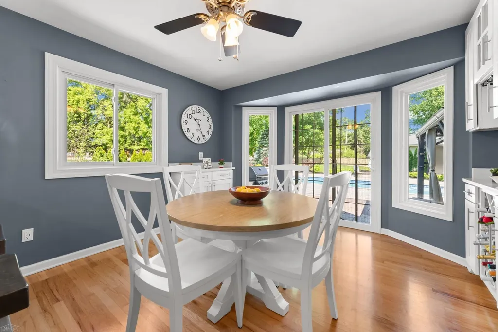8303 Frederick Drive Washington Township MI 48094