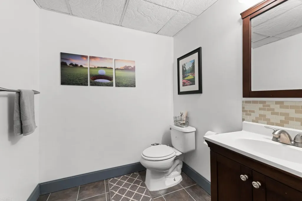 8303 Frederick Drive Washington Township MI 48094