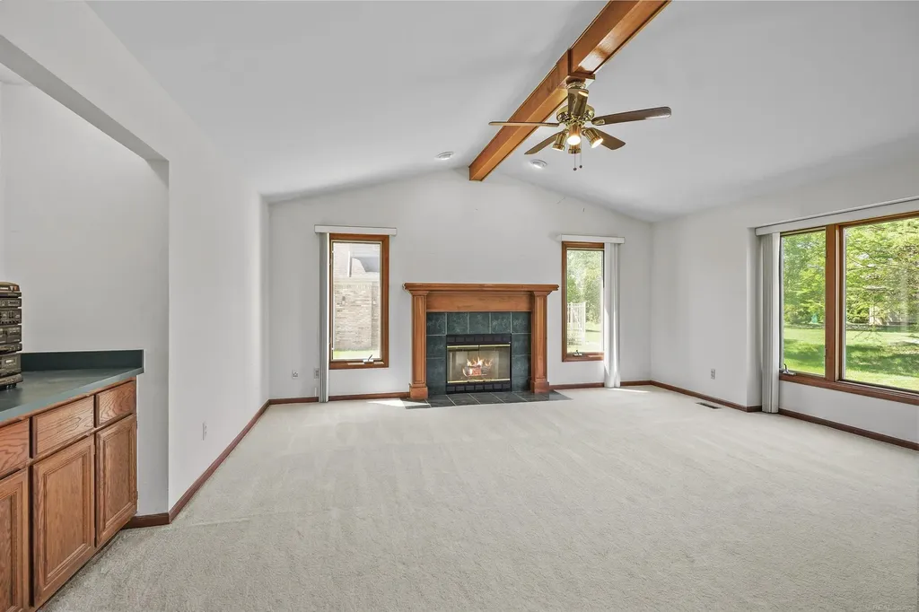 46325 Glen Eagle Drive Shelby Charter Township MI 48315