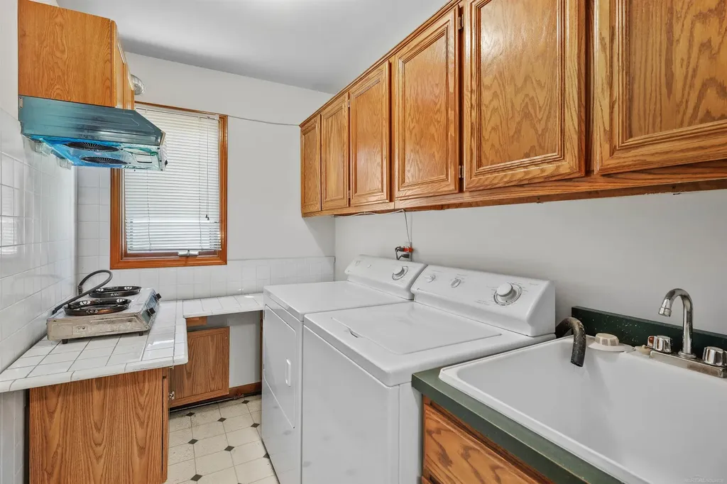 46325 Glen Eagle Drive Shelby Charter Township MI 48315