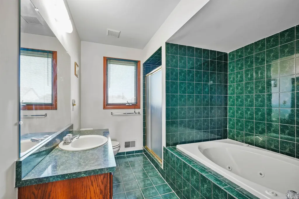 46325 Glen Eagle Drive Shelby Charter Township MI 48315