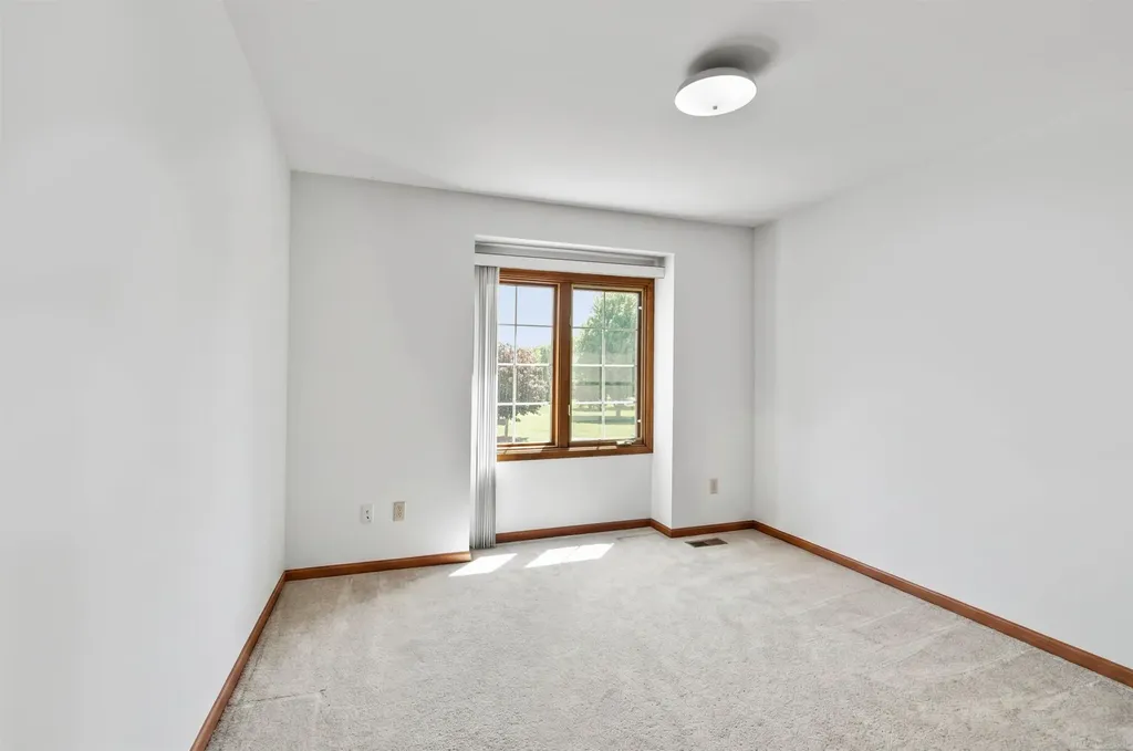 46325 Glen Eagle Drive Shelby Charter Township MI 48315