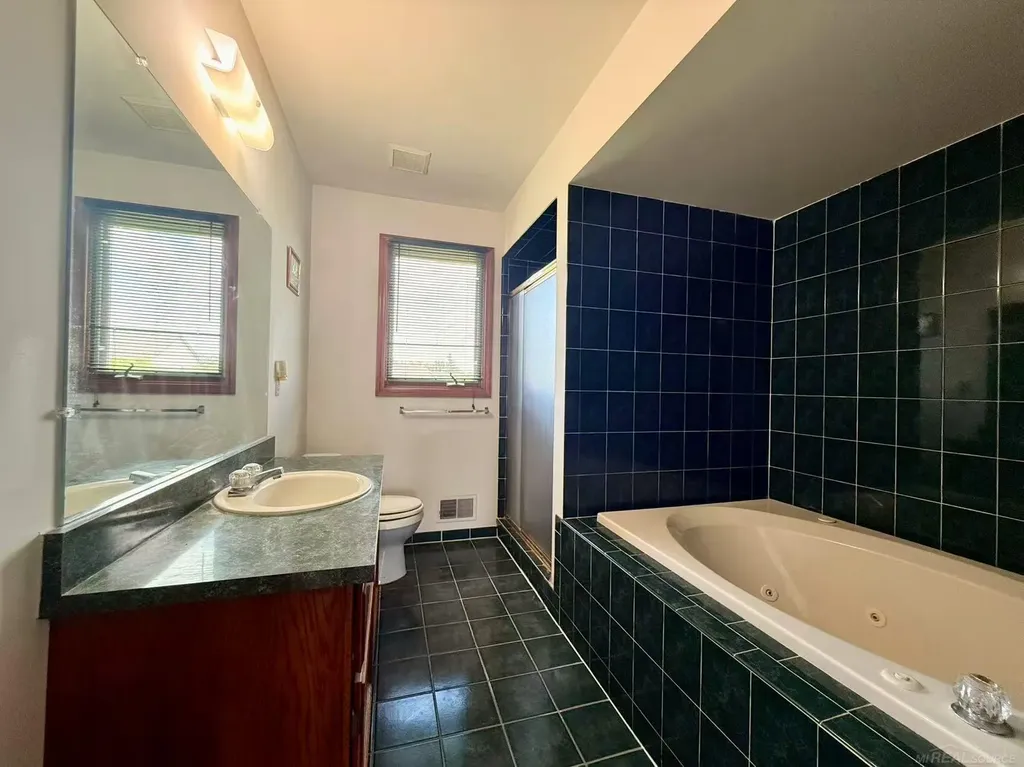 46325 Glen Eagle Drive Shelby Charter Township MI 48315