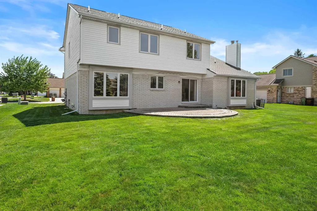 46325 Glen Eagle Drive Shelby Charter Township MI 48315