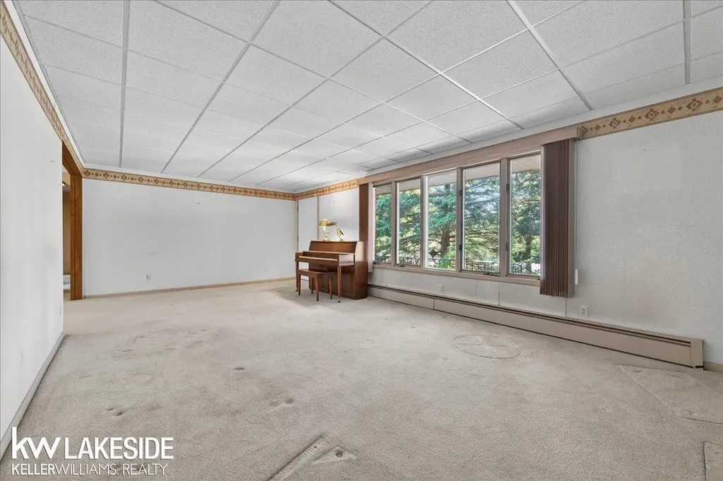 57890 North Avenue Ray Township MI 48096