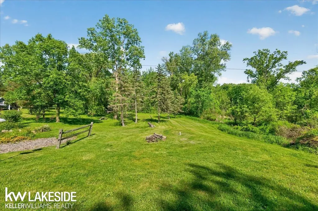 57890 North Avenue Ray Township MI 48096