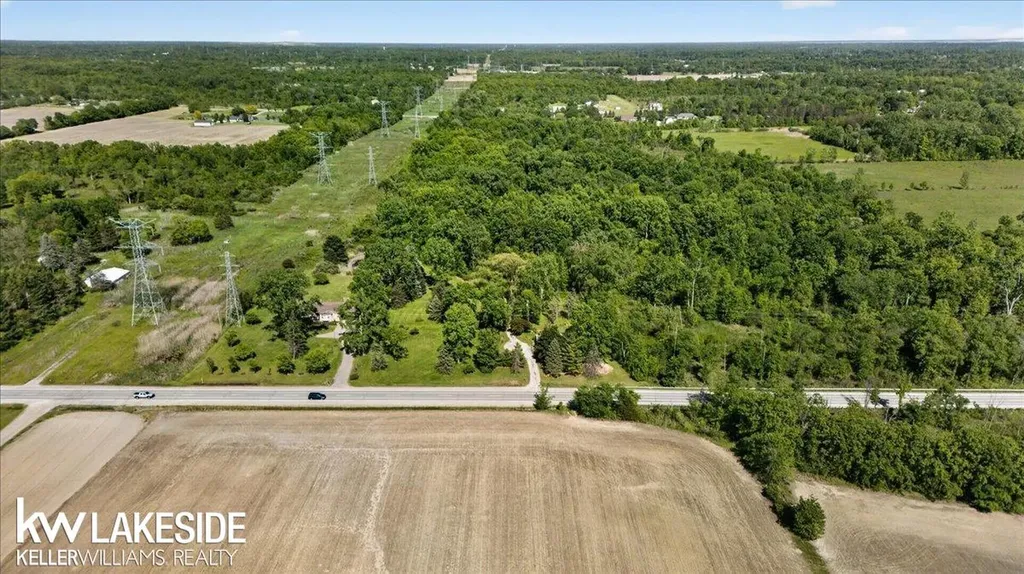 57890 North Avenue Ray Township MI 48096