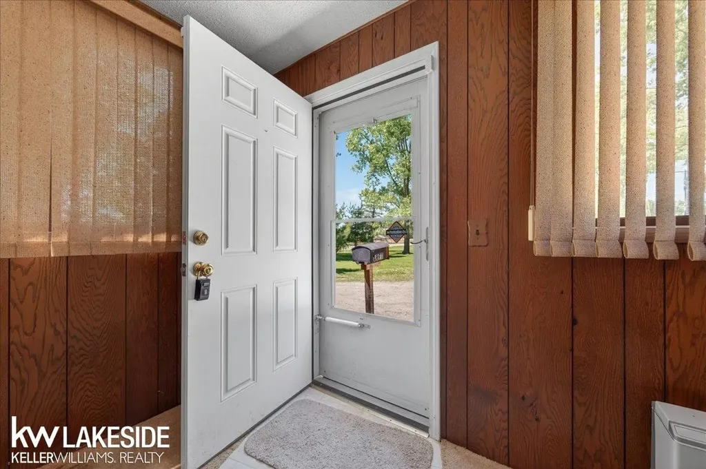 57890 North Avenue Ray Township MI 48096