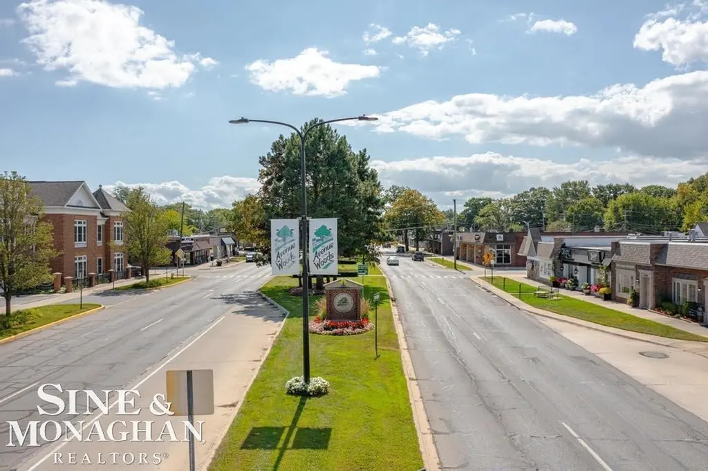 1229 Brys Drive Grosse Pointe Woods City MI 48236
