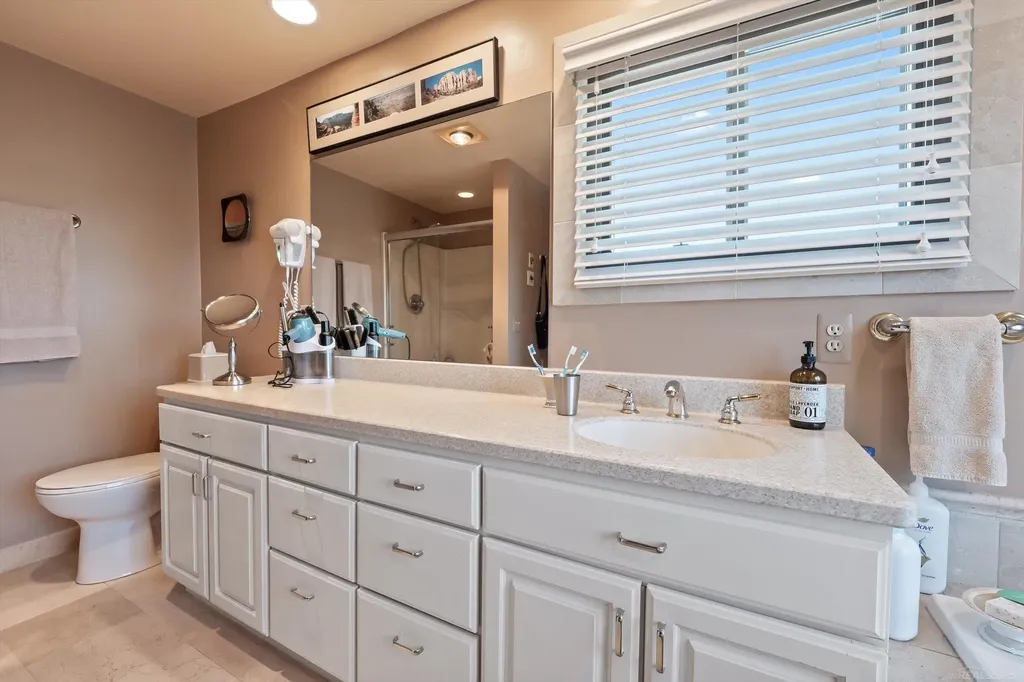 400 Lakes Edge Drive Oxford Charter Township MI 48371
