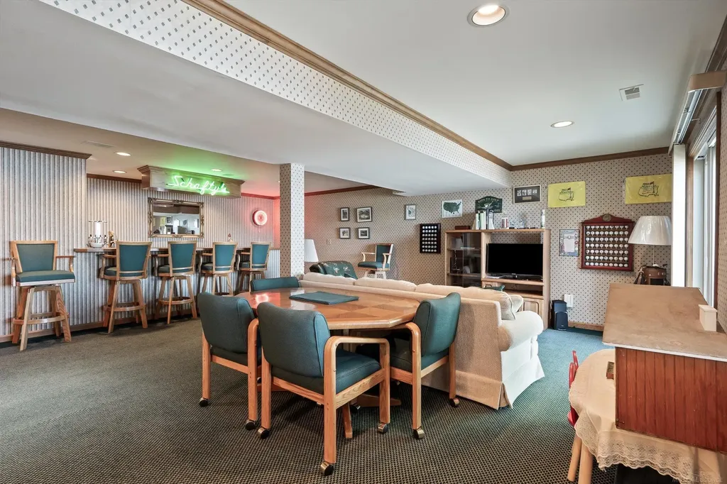 400 Lakes Edge Drive Oxford Charter Township MI 48371