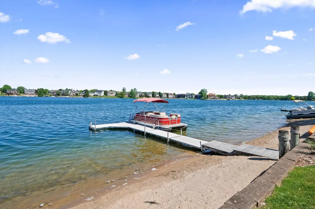 400 Lakes Edge Drive Oxford Charter Township MI 48371