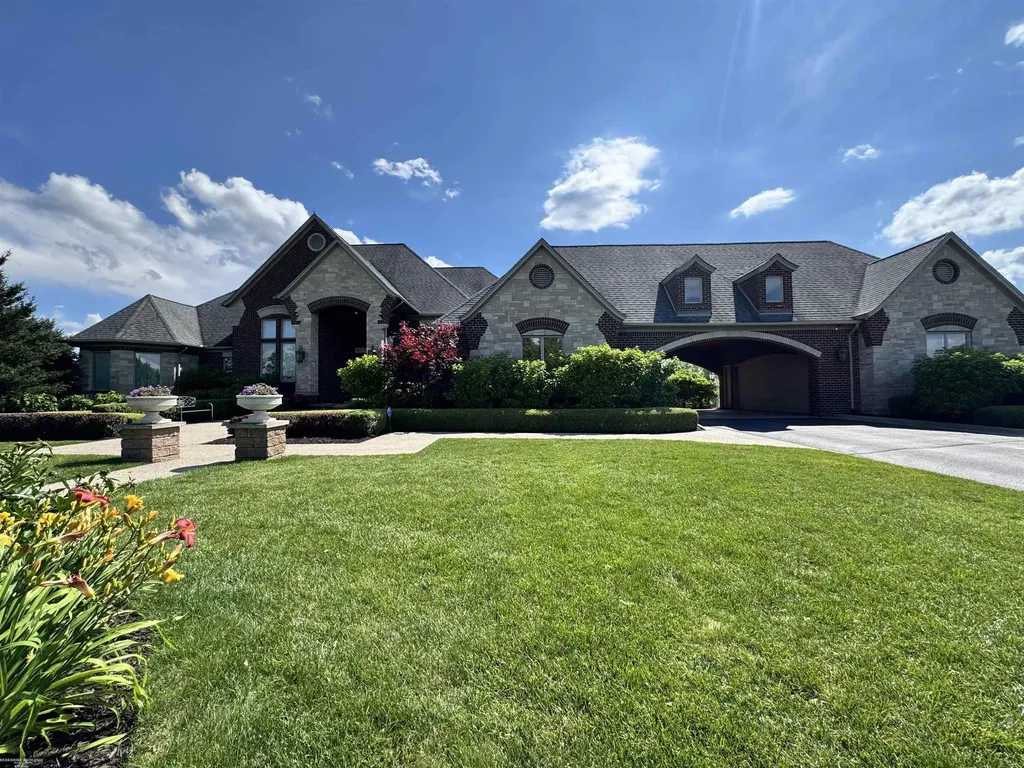 67729 Seven Lakes Court Washington Township MI 48095