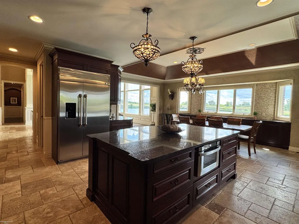 67729 Seven Lakes Court Washington Township MI 48095