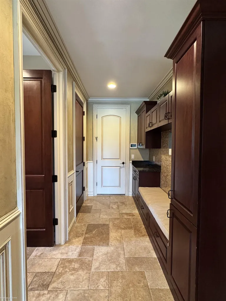 67729 Seven Lakes Court Washington Township MI 48095