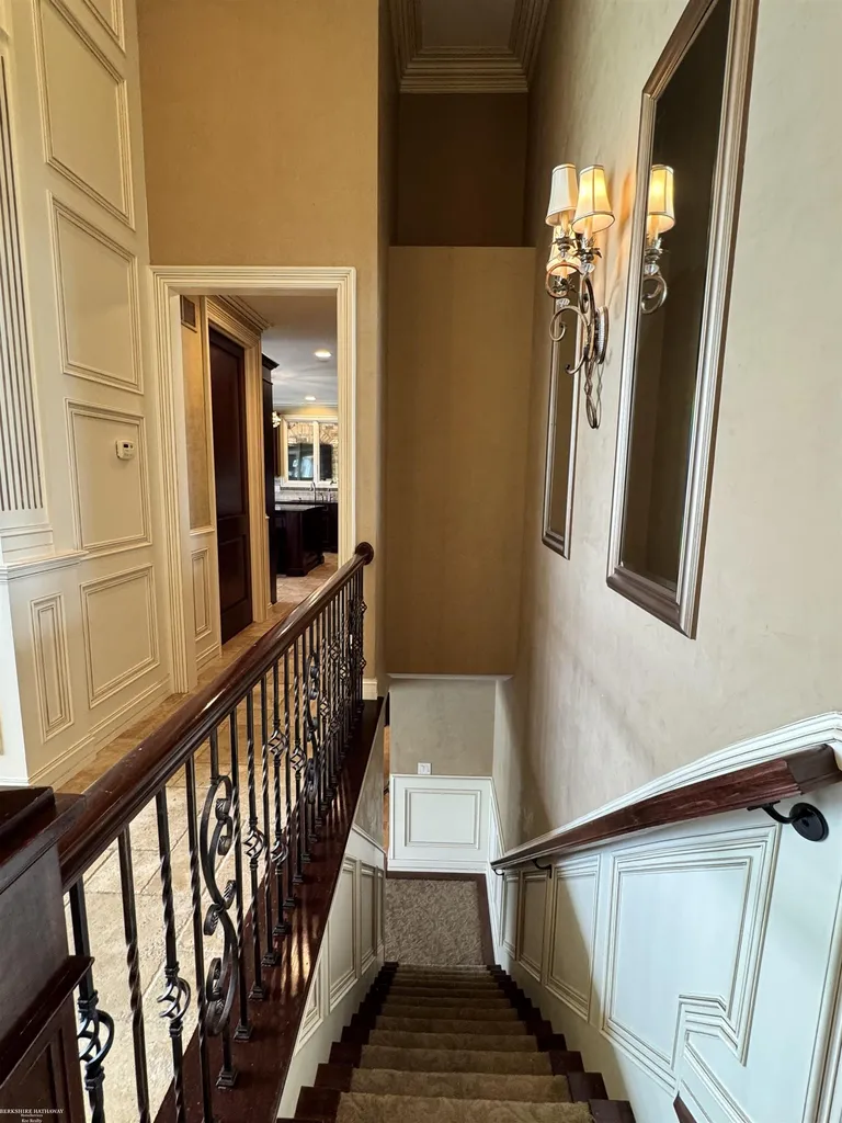 67729 Seven Lakes Court Washington Township MI 48095