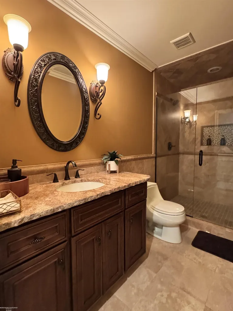 67729 Seven Lakes Court Washington Township MI 48095