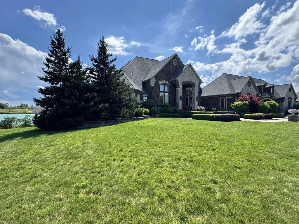 67729 Seven Lakes Court Washington Township MI 48095