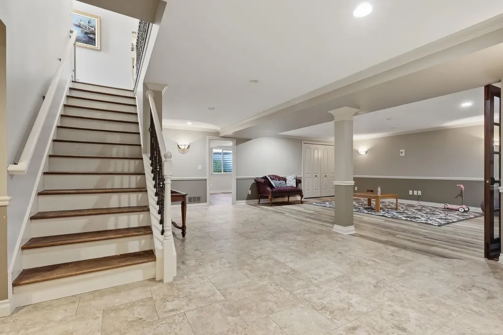 6241 Parliament Drive Washington Township MI 48095