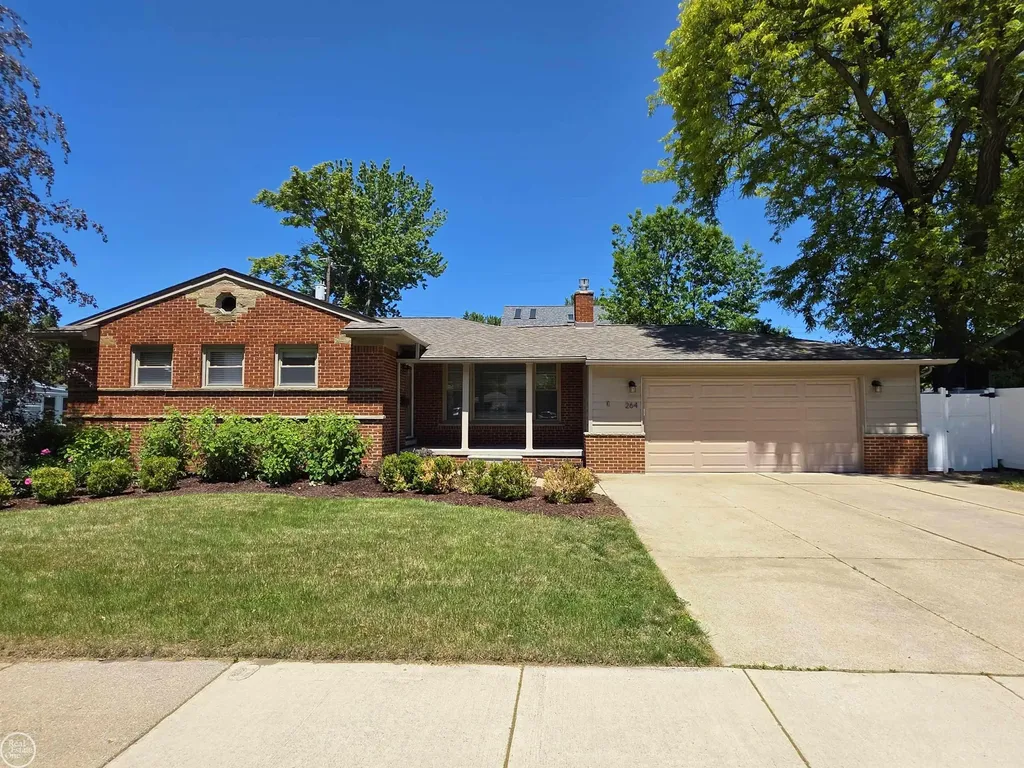 264 Phillips Avenue Clawson City MI 48017