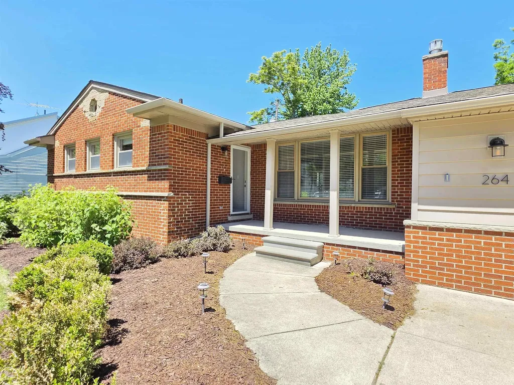 264 Phillips Avenue Clawson City MI 48017