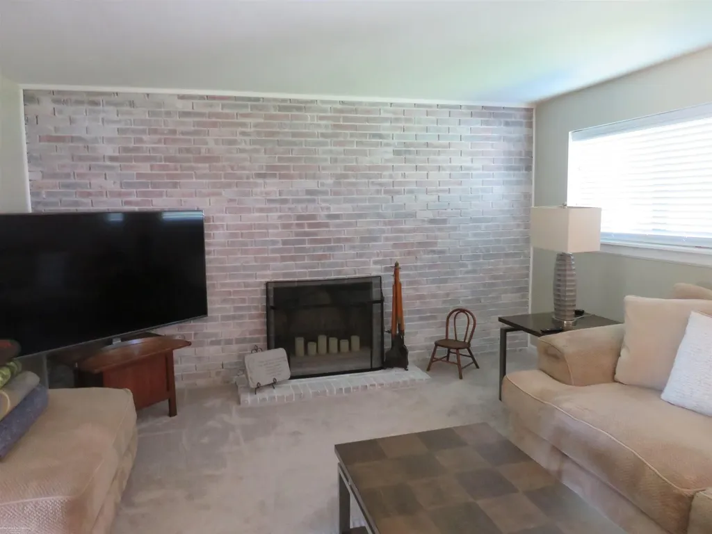 19231 Cooper Street Clinton Charter Township MI 48038