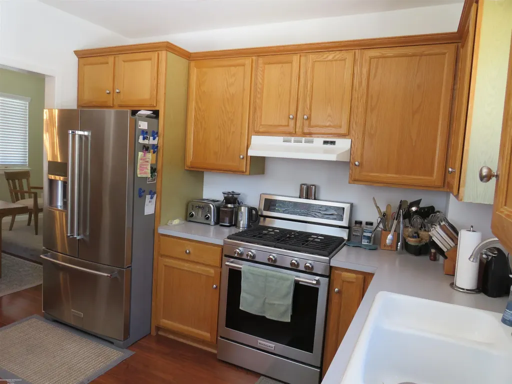 19231 Cooper Street Clinton Charter Township MI 48038