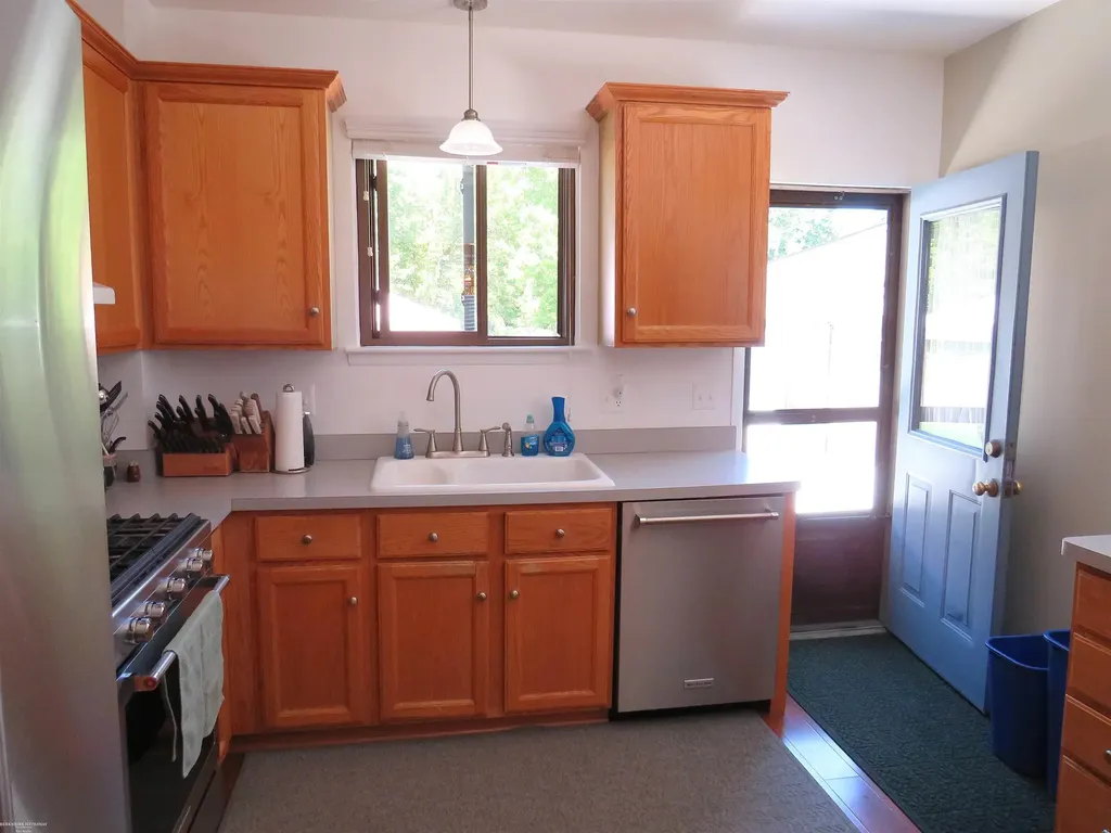 19231 Cooper Street Clinton Charter Township MI 48038
