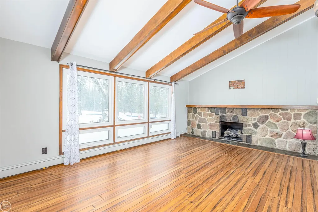 6026 Via Toscana Street Troy City MI 48085