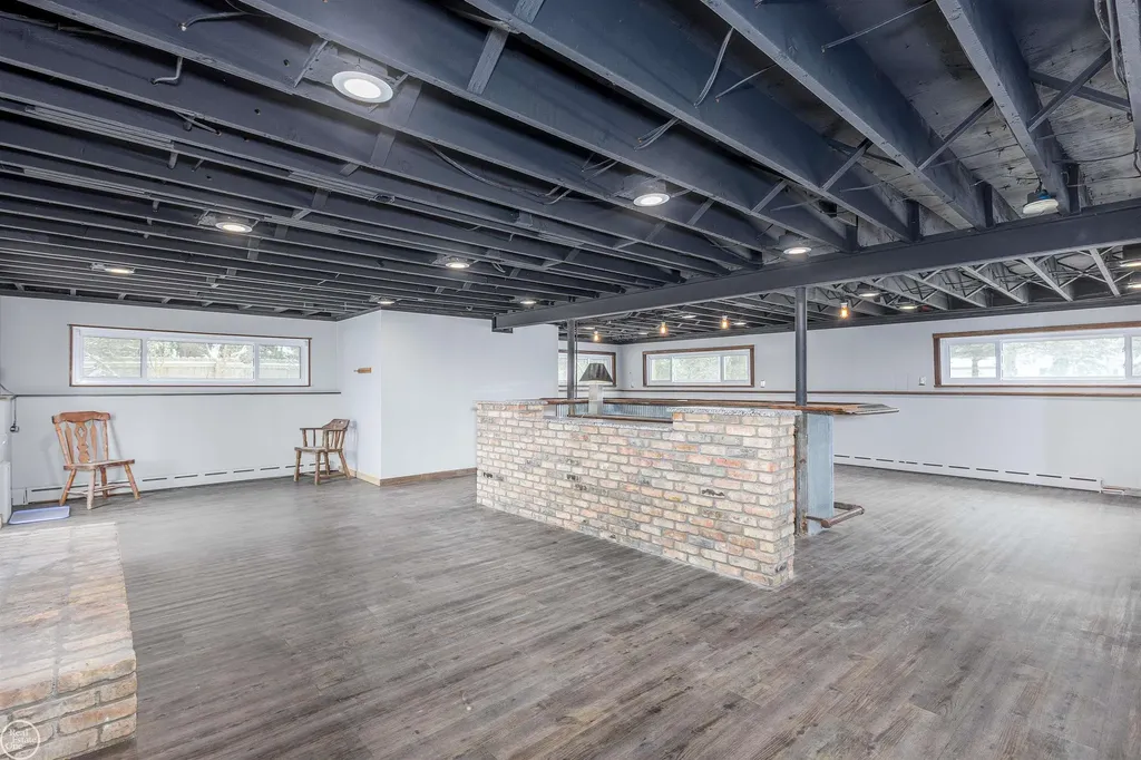 6026 Via Toscana Street Troy City MI 48085