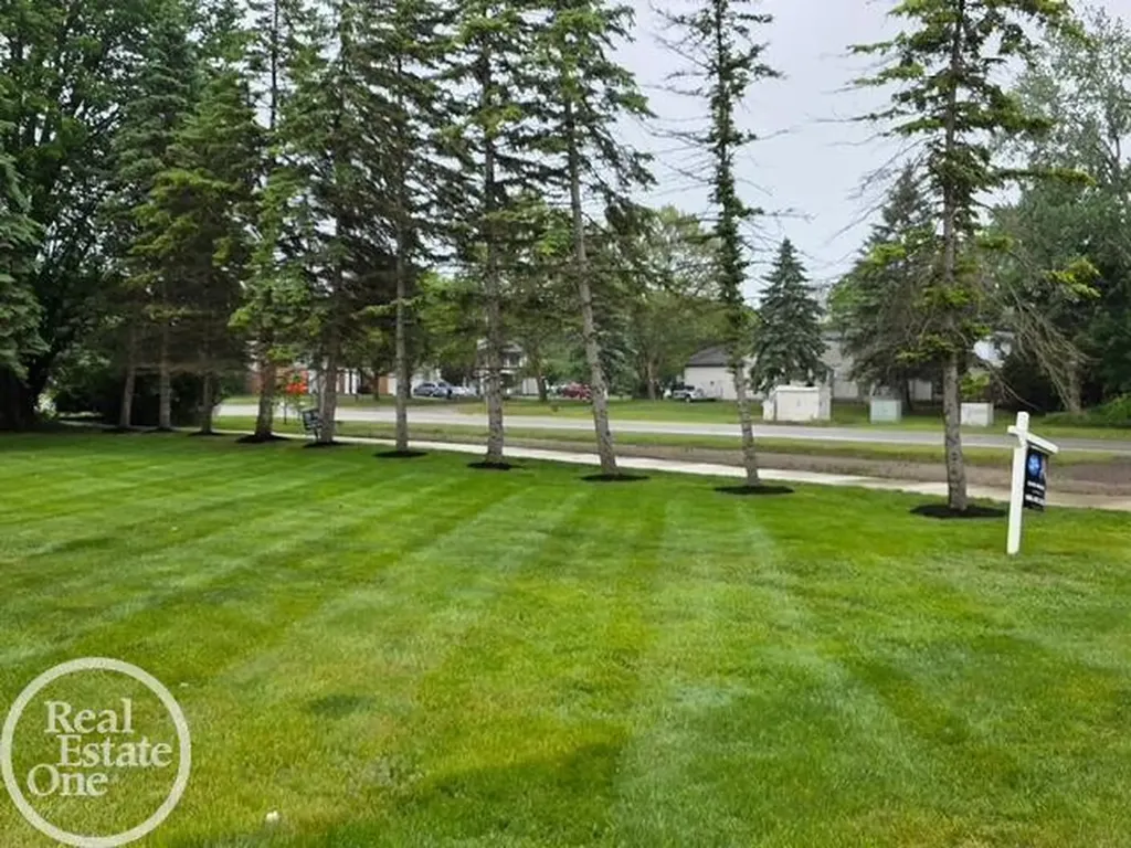 6026 Via Toscana Street Troy City MI 48085