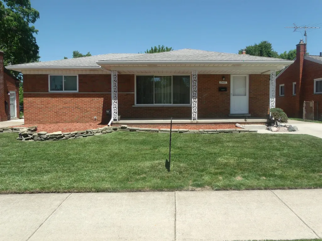 8467 Darlene Street Warren City MI 48093