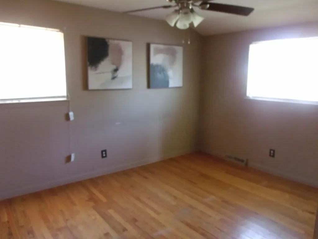 8467 Darlene Street Warren City MI 48093
