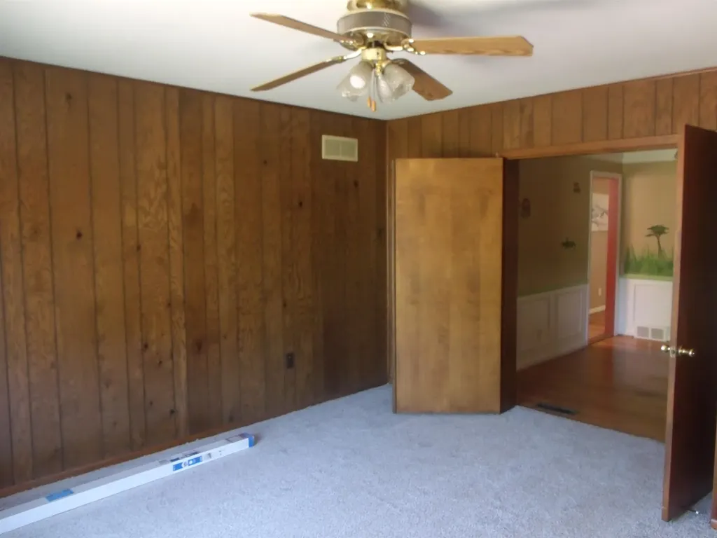 8467 Darlene Street Warren City MI 48093