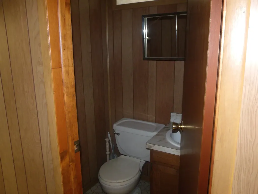 8467 Darlene Street Warren City MI 48093