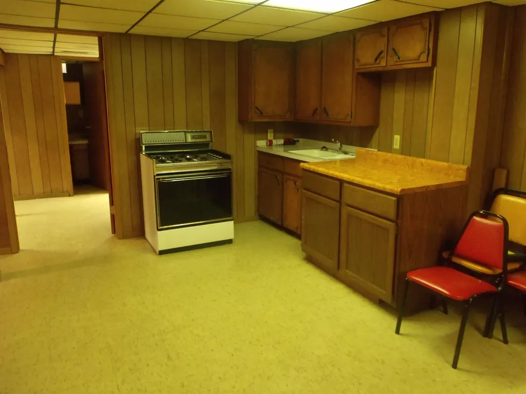 8467 Darlene Street Warren City MI 48093